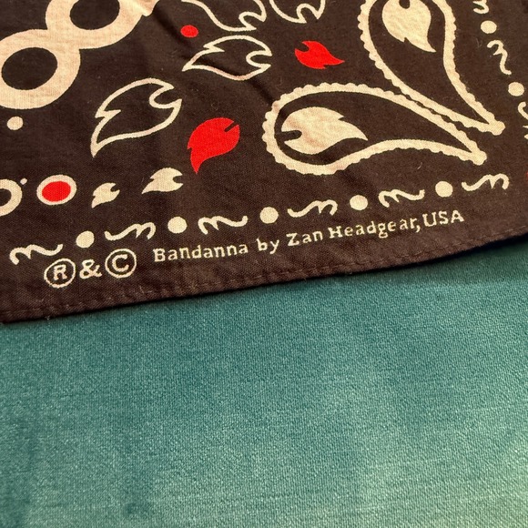 Zippo Black Red Paisley Logo Cotton Bandana Zan Headgear USA - Picture 3 of 5
